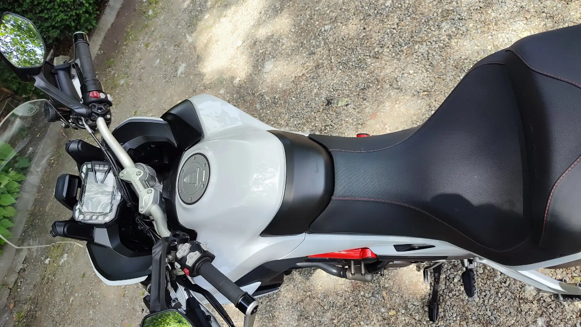 Ducati Multistrada 1200 S Blanc - 1