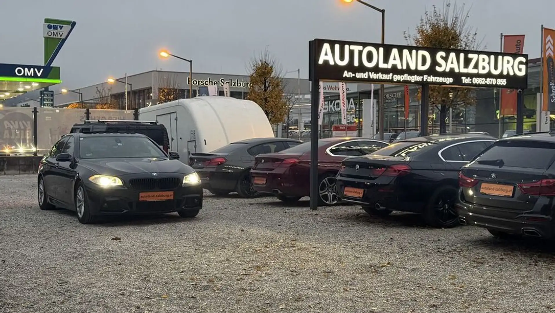 BMW 520 d *NAVI* PDC* Schiebedach* M-Paket* Noir - 2