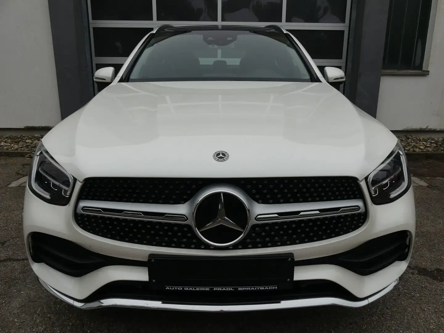 Mercedes-Benz GLC 200 4Matic AMG Line/Pano/Kamera/AHK Blanc - 2