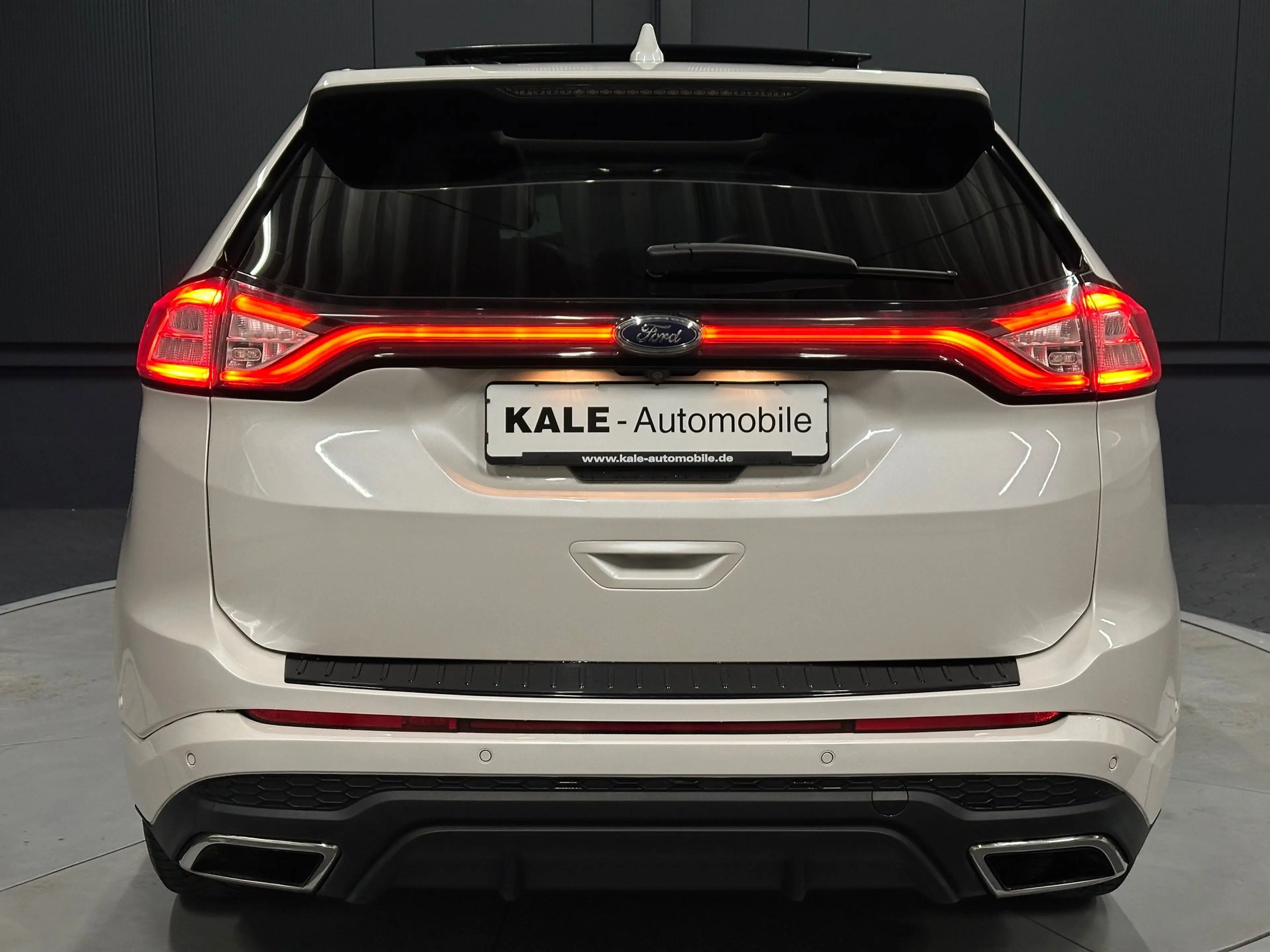 Ford Edge Sport 4x4 *Design-Paket*PANORAMA*AHK*360*ACC* — photo 4