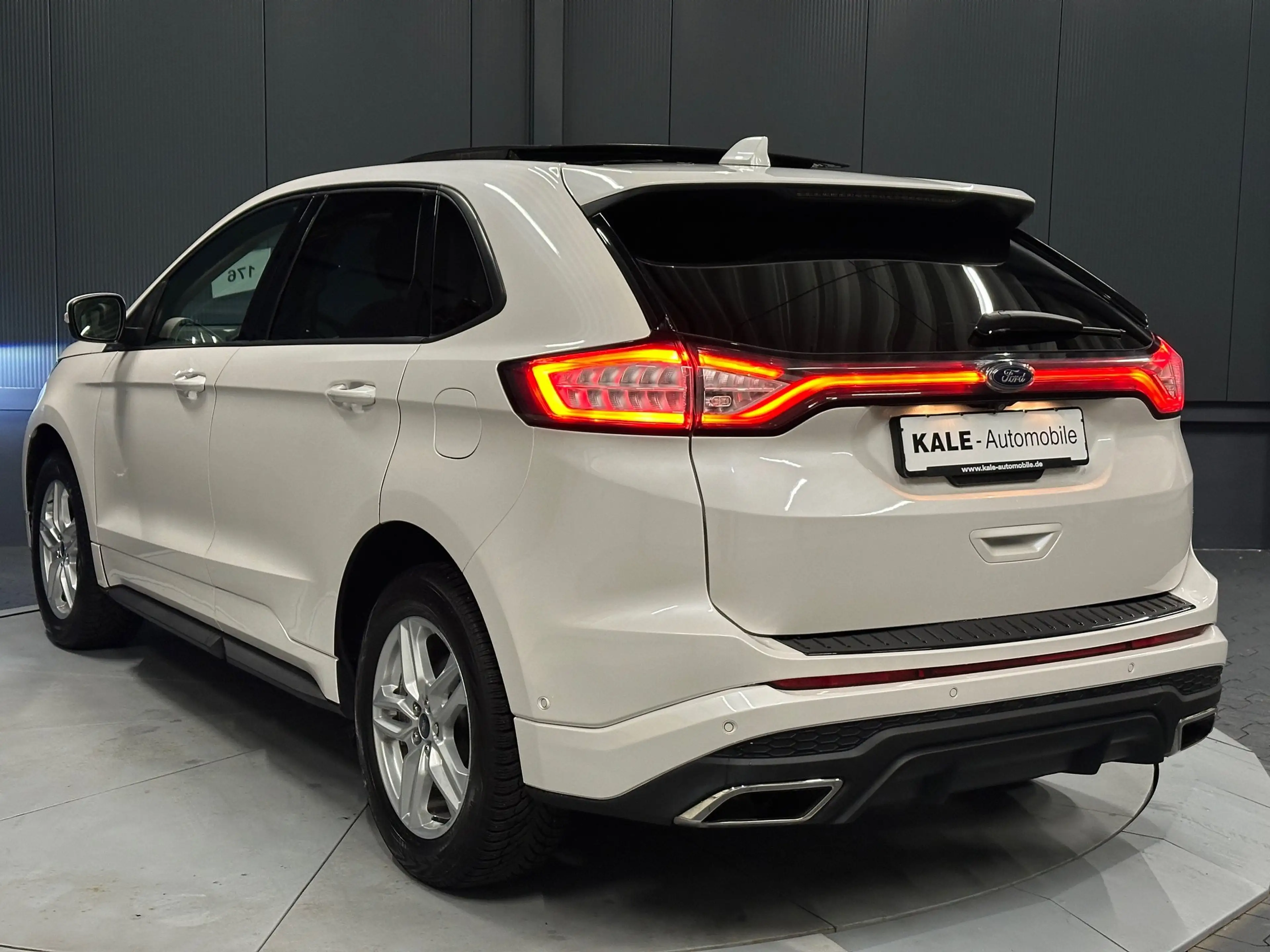 Ford Edge Sport 4x4 *Design-Paket*PANORAMA*AHK*360*ACC* — photo 3