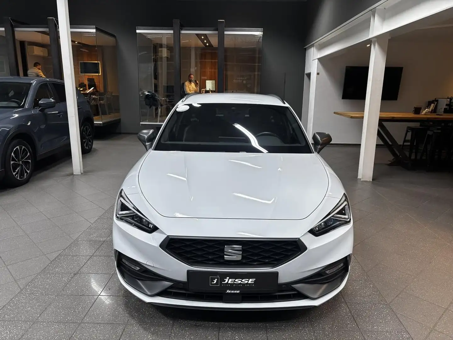 SEAT Leon Sportstourer 1.4 e-Hybrid FR LED ACC Weiß - 2