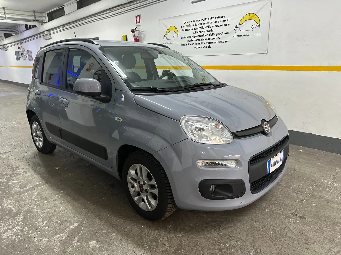 Fiat Panda Panda 1.2 Lounge s&s Gris - 2