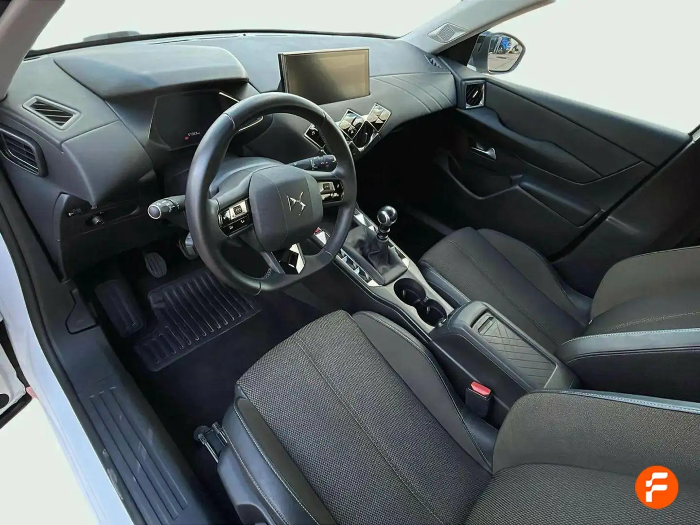 DS Automobiles DS 3 PureTech 74kW (100CV) Bastille Blanco - 2