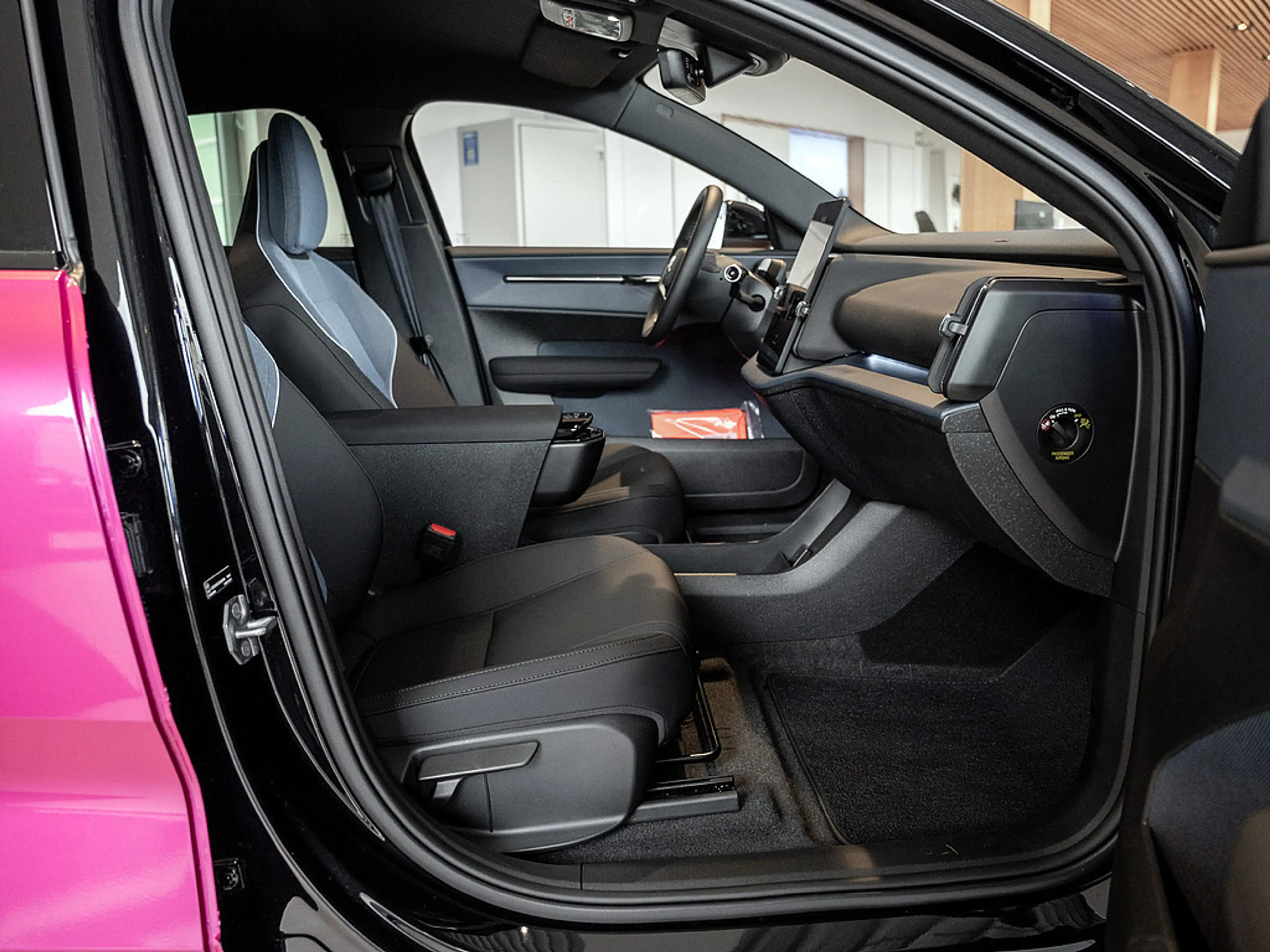 Volvo EX30 Plus Black Edition Heico Felgen, Heico F — photo 3