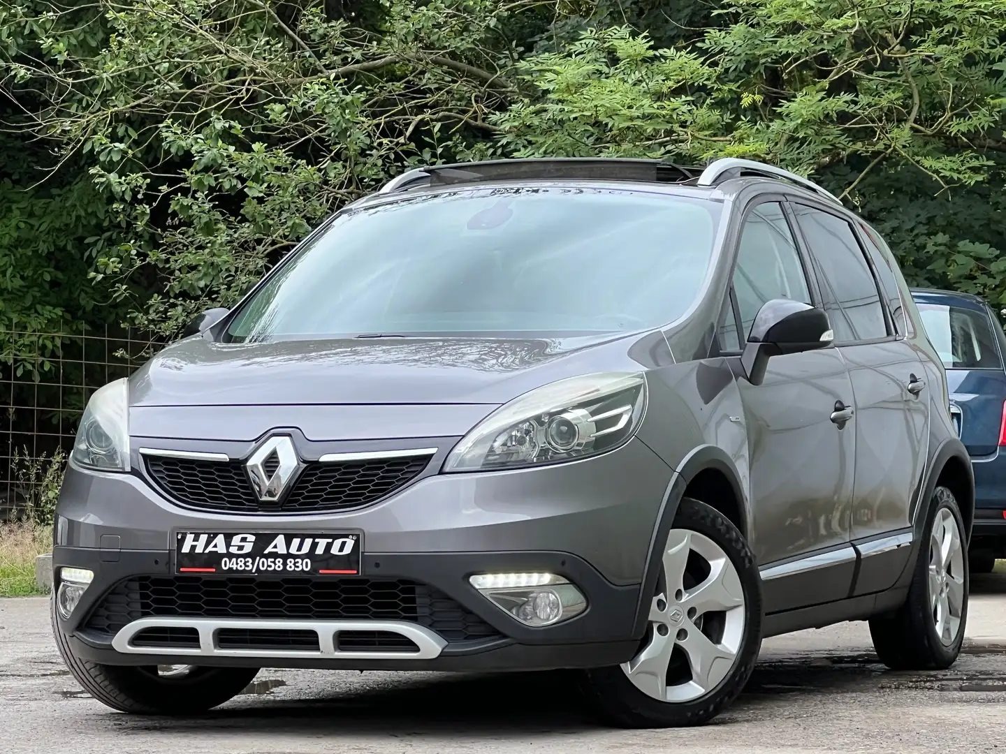Renault Scenic XMOD 1.5 dCi BOSE//NAVI//TOIT PANO//1MAIN Gris - 1