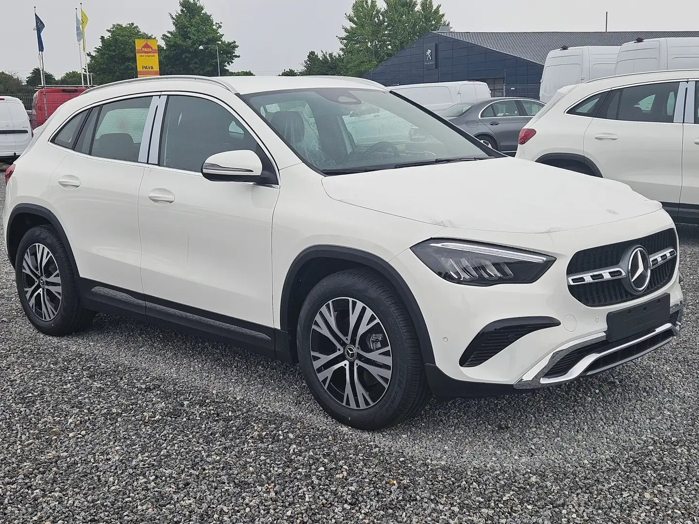 Mercedes-Benz GLA 200 GLA 200 Automatik, Navi, Kamera, el. Heckklappe Blanc - 2