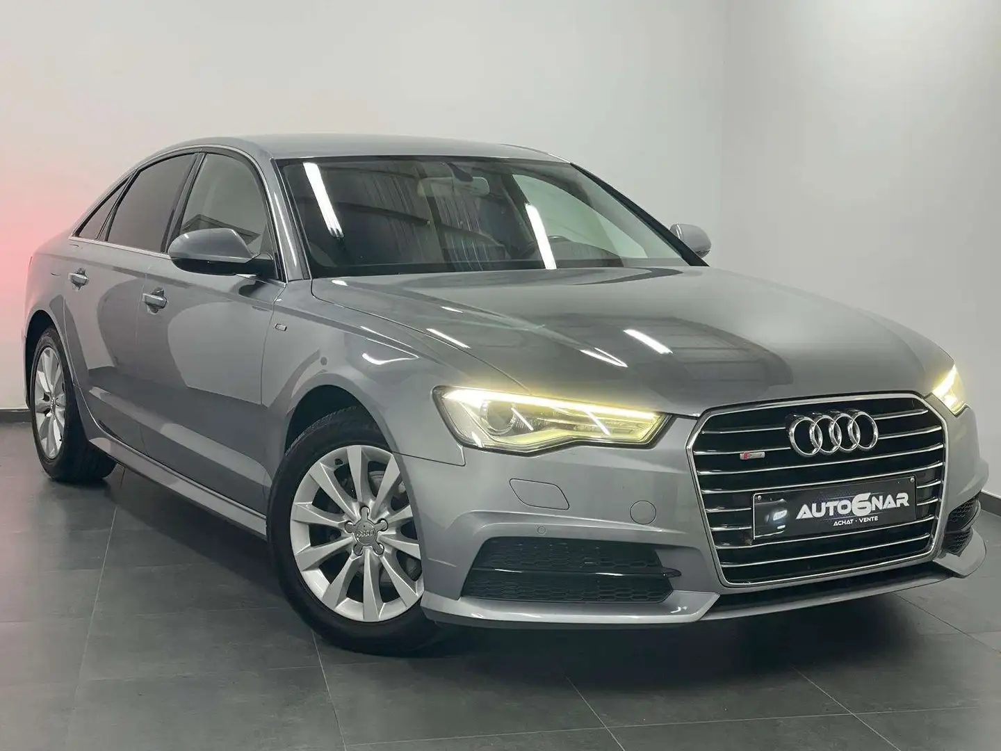 Audi A6 A6 2.0 TDi S line - Navi - Camera - Cuir - Euro 6b Argent - 1