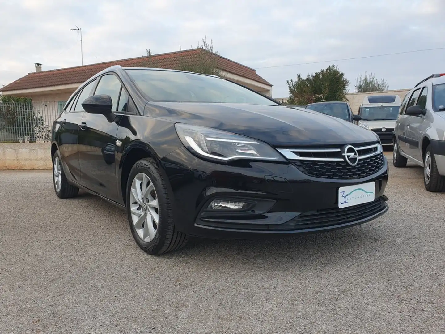Opel Astra 1.6 CDTi 110CV Sports Tourer Business Nero - 1