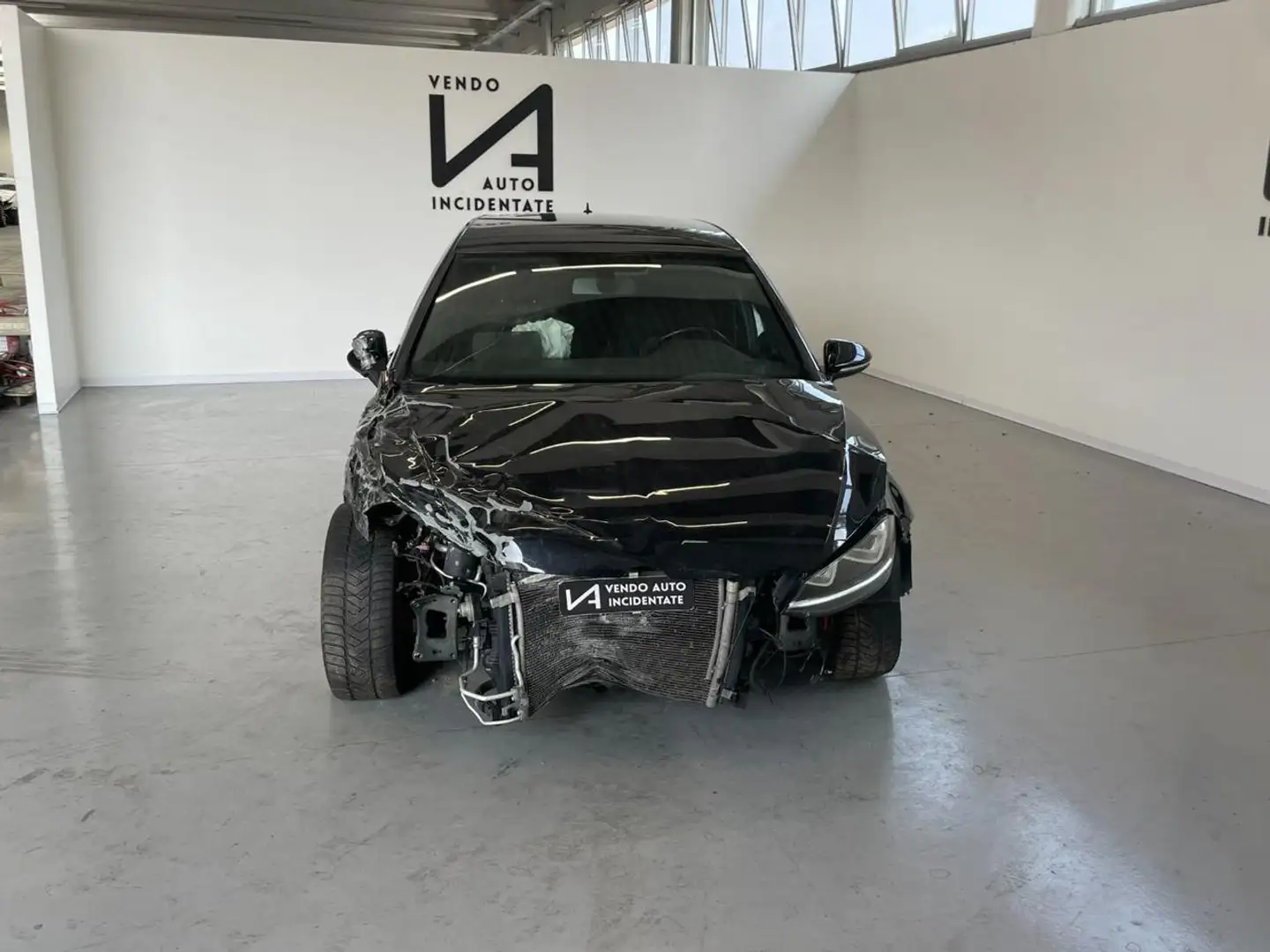 Volkswagen Golf GTD 2.0 TDI 184CV BLUEMOTION TECHNOLOGY CAMBIO MANUALE Nero - 2