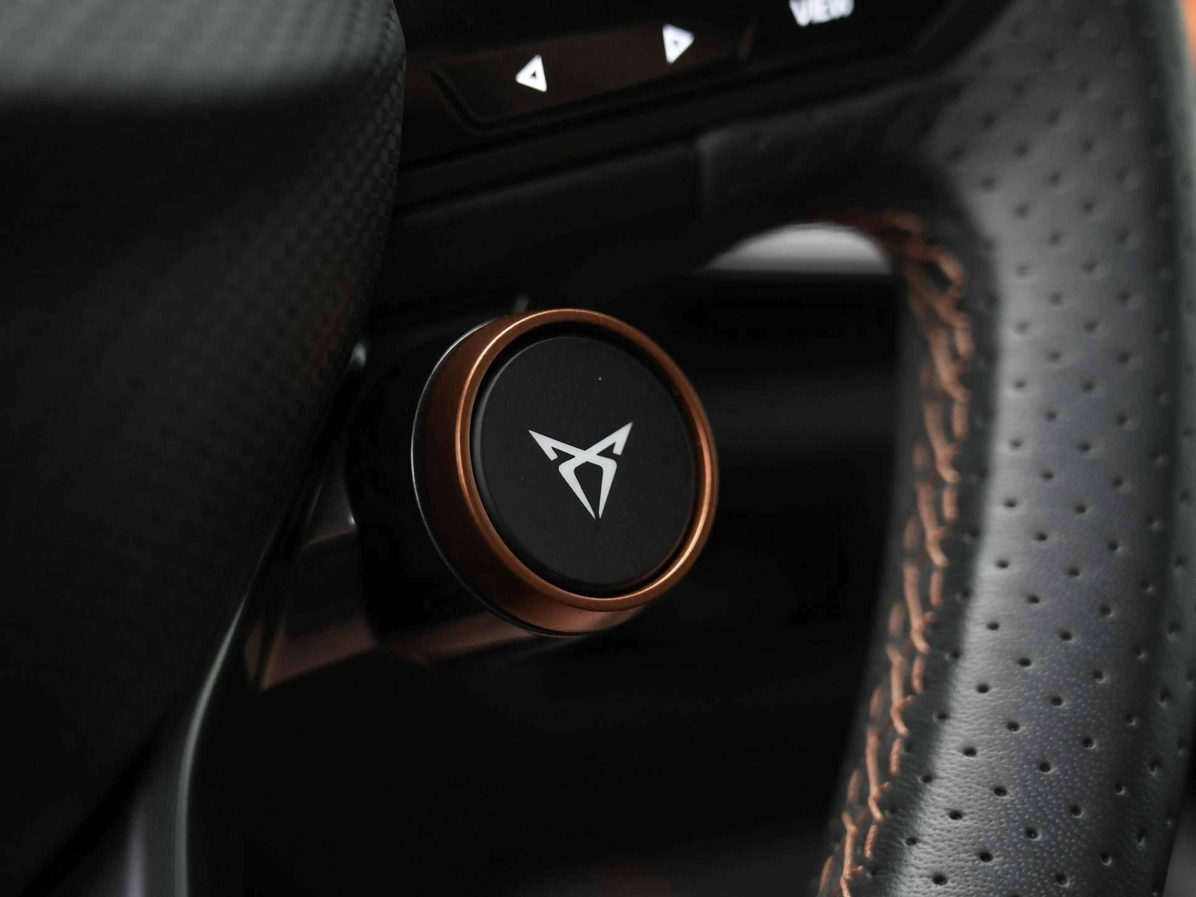 CUPRA Born Essential 63 kWh 231pk | Kuipstoelen | Navigatie | — photo 12