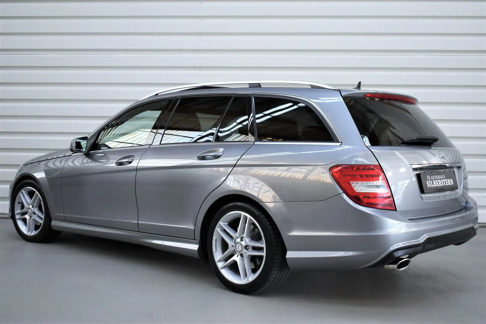 Mercedes-Benz C 250 CDI+AMG+Aut.+Pano+Navi+Leder Argent - 2