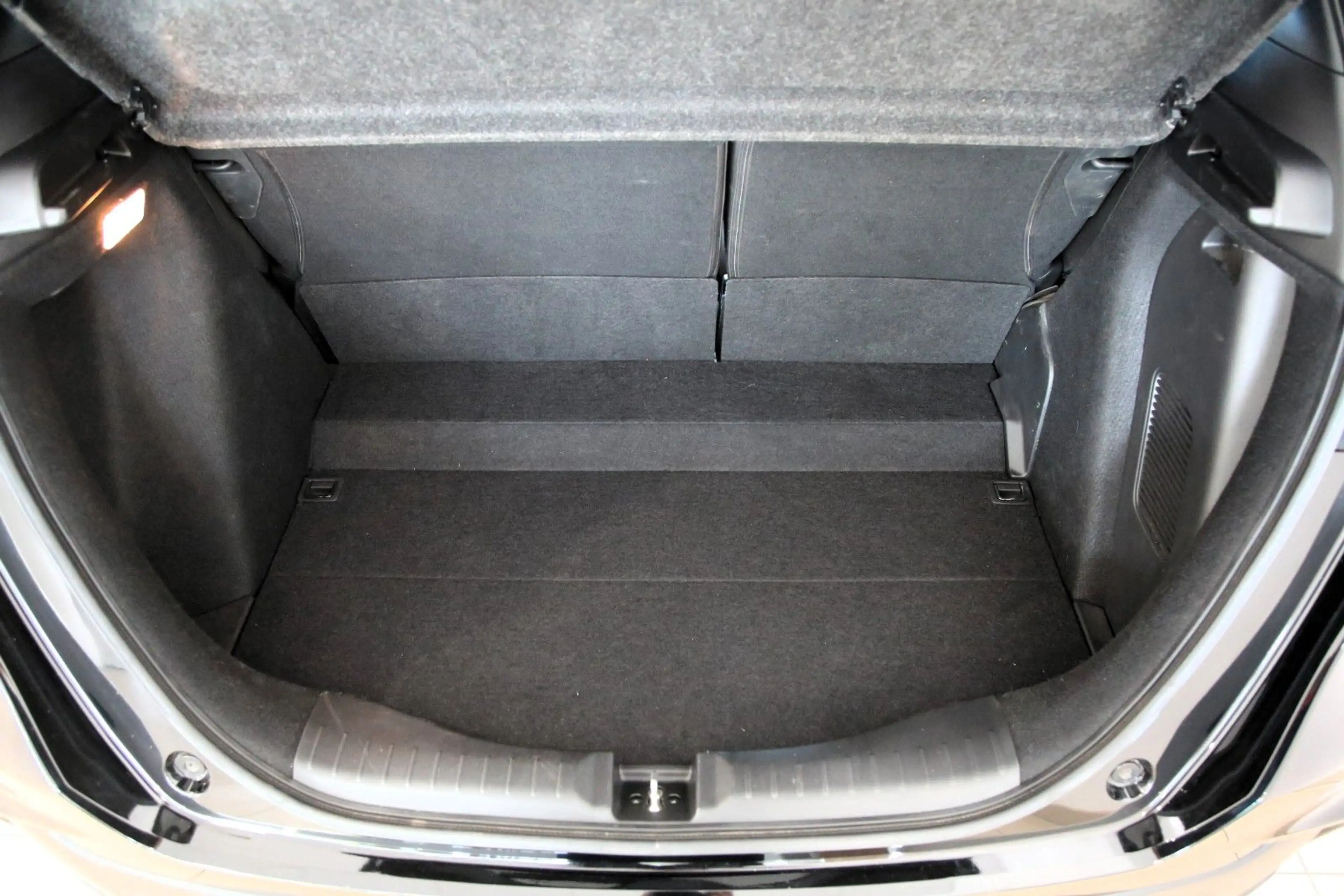 Honda Jazz 1.5 i-MMD Hybrid Advance — photo 8