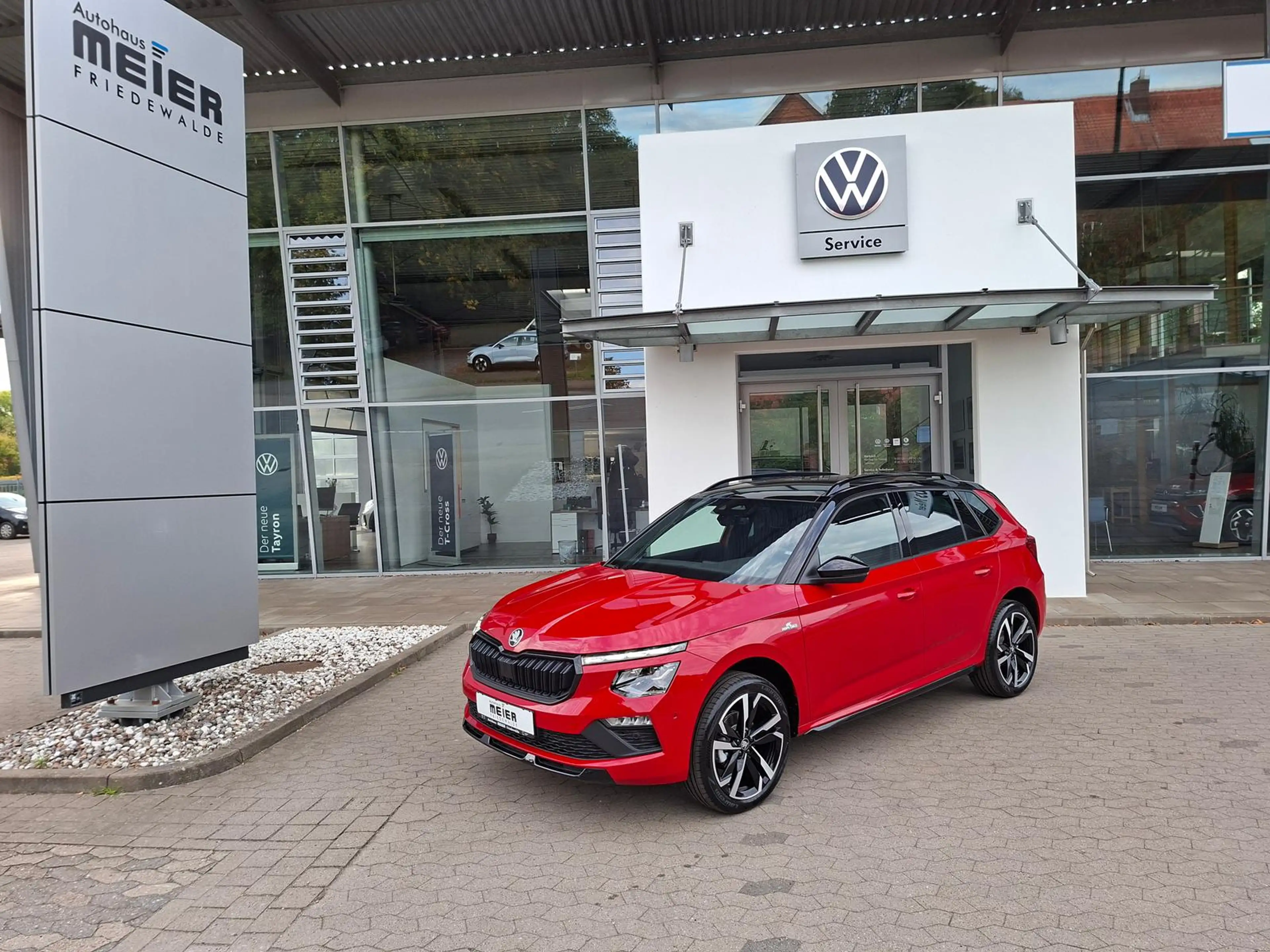 Skoda Kamiq Monte Carlo 1.5TSI DSG AHK Panorama Navi — photo 2