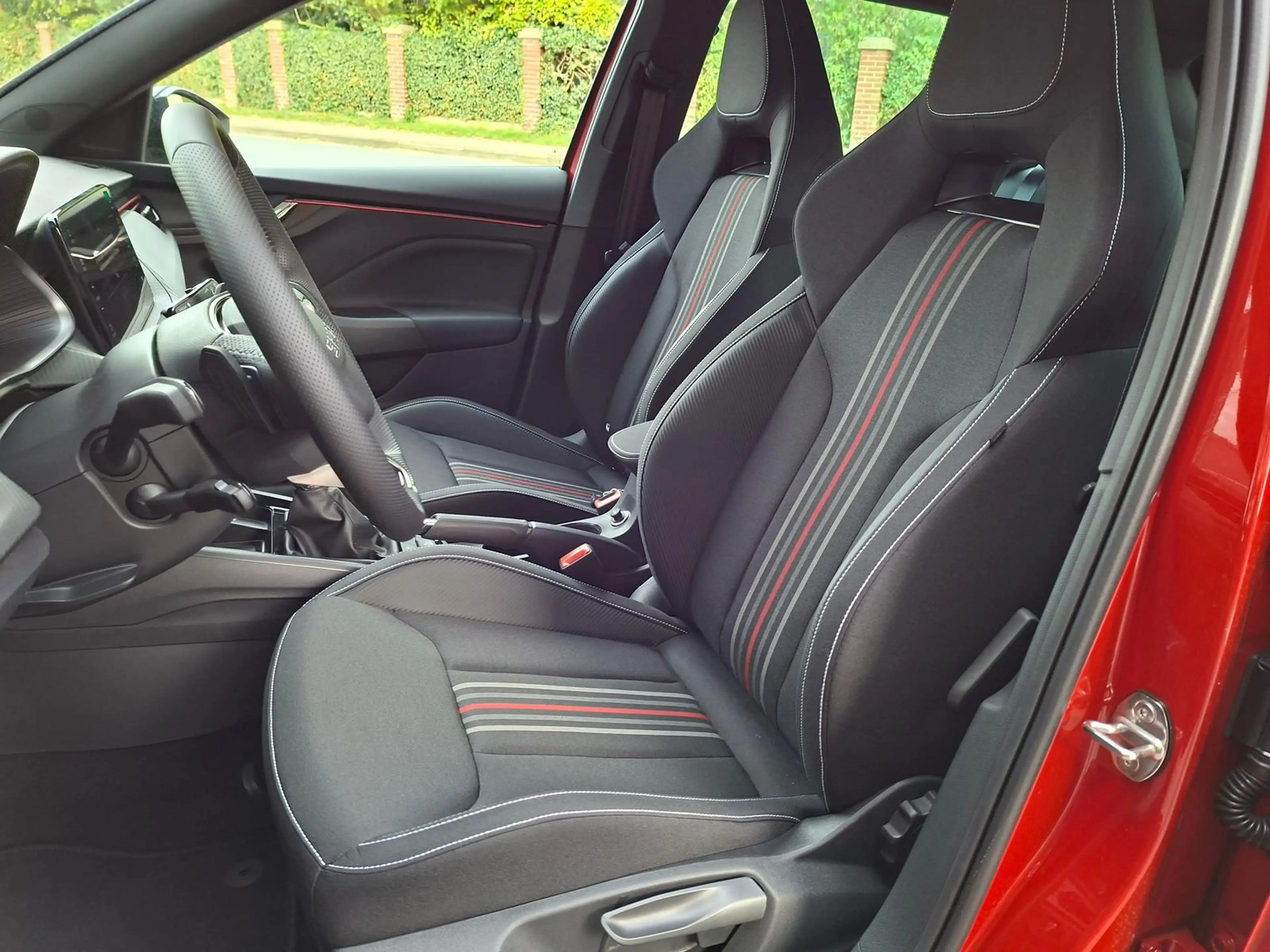 Skoda Kamiq Monte Carlo 1.5TSI DSG AHK Panorama Navi — photo 12
