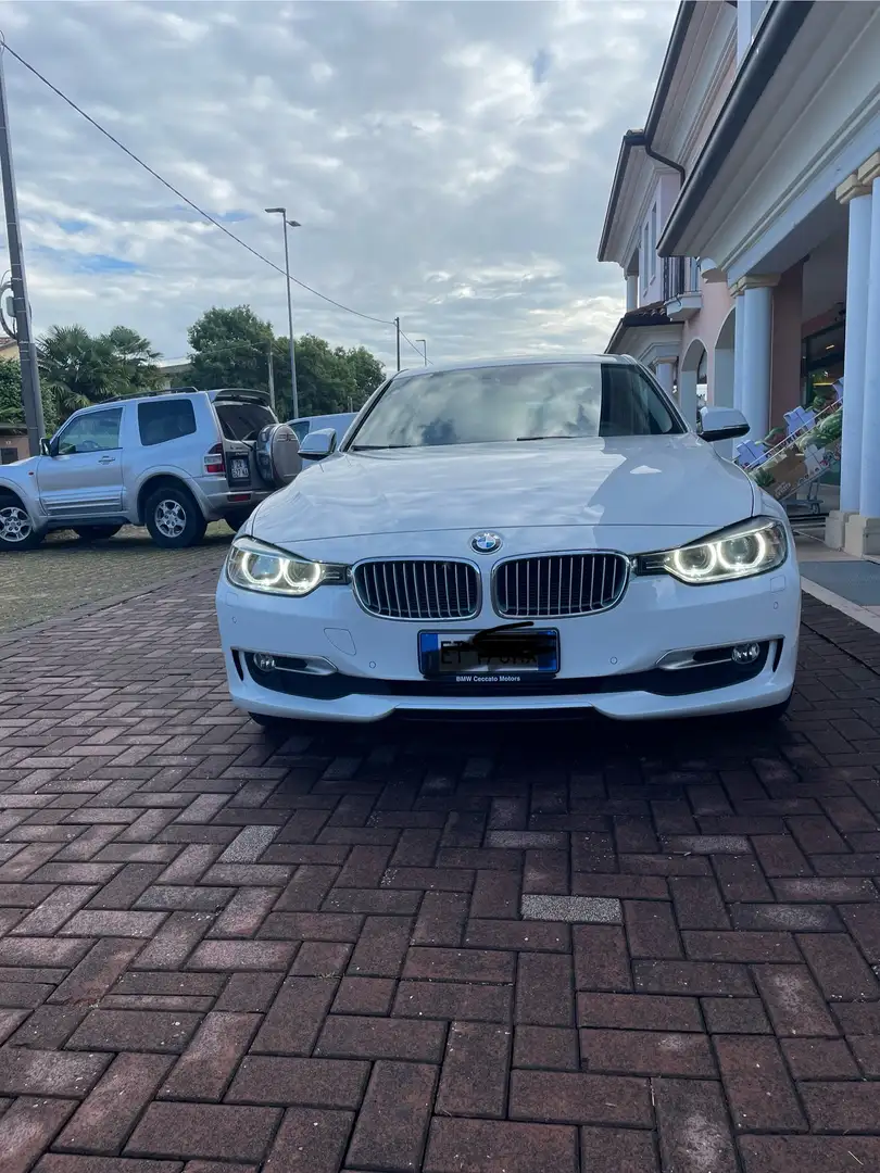 BMW 320 320d Touring Business auto - 1
