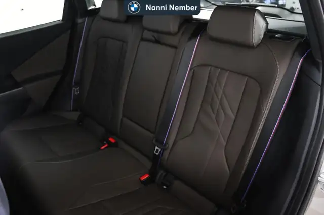 BMW X3 view 15