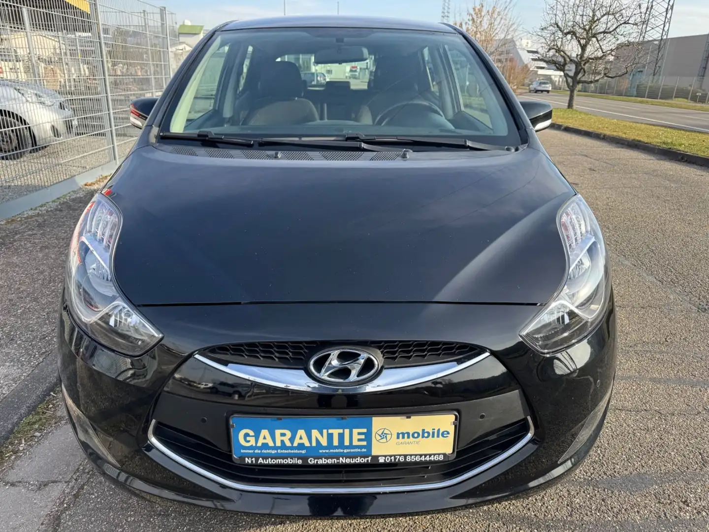Hyundai iX20 *Sitzheizung*PDC vorne u. hinten*el. Spiegel Schwarz - 2