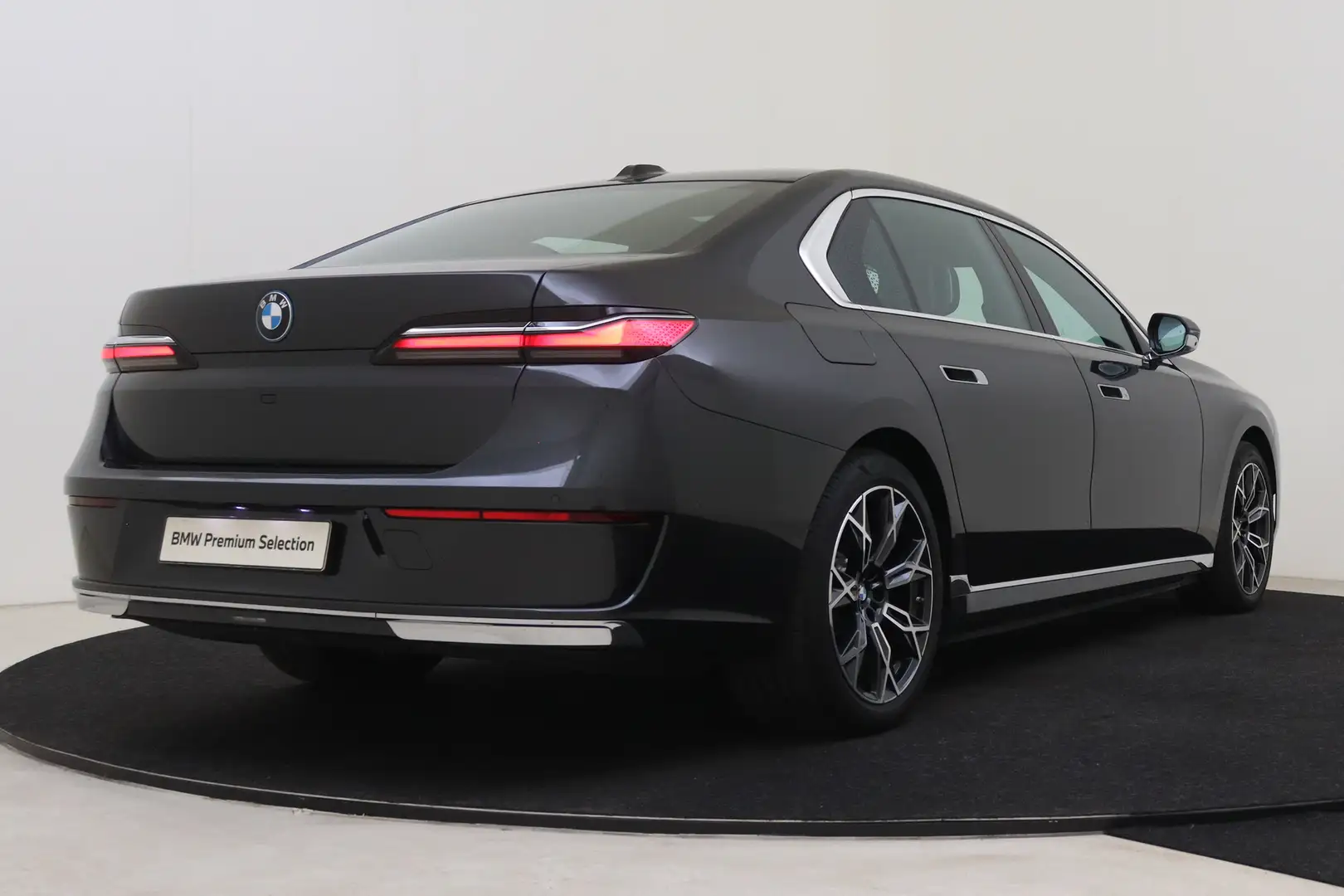 BMW i7 xDrive60 / Stoelventilatie / Massagefunctie / Park Gris - 2