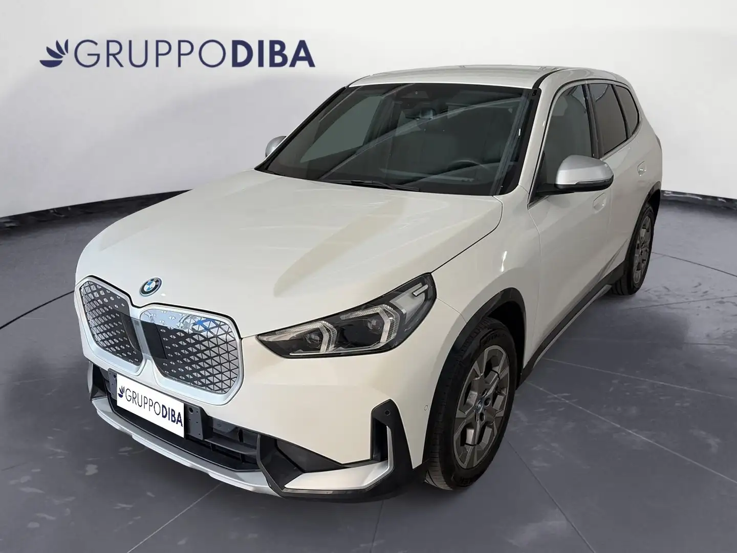 BMW X1 U11 i edrive 20 X-Line Wit - 1