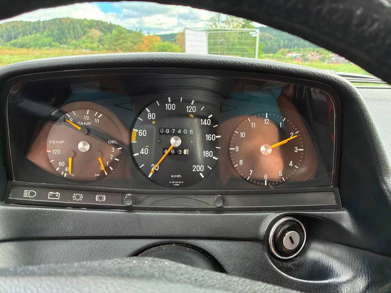 Mercedes-Benz 200 W123, foto 11