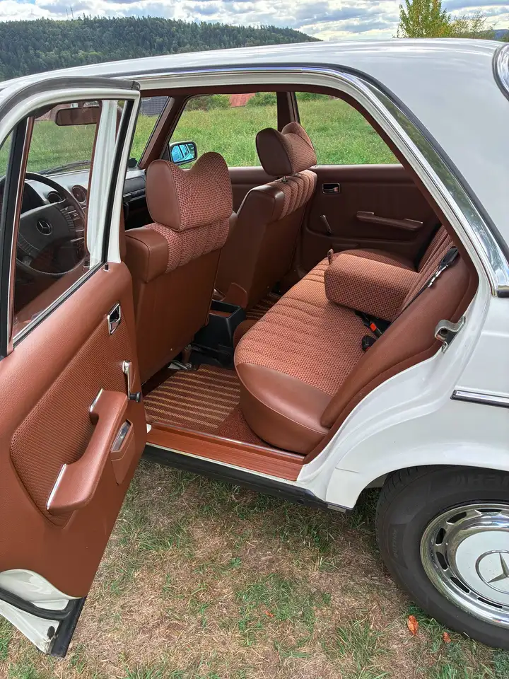 Mercedes-Benz 200 W123, foto 9