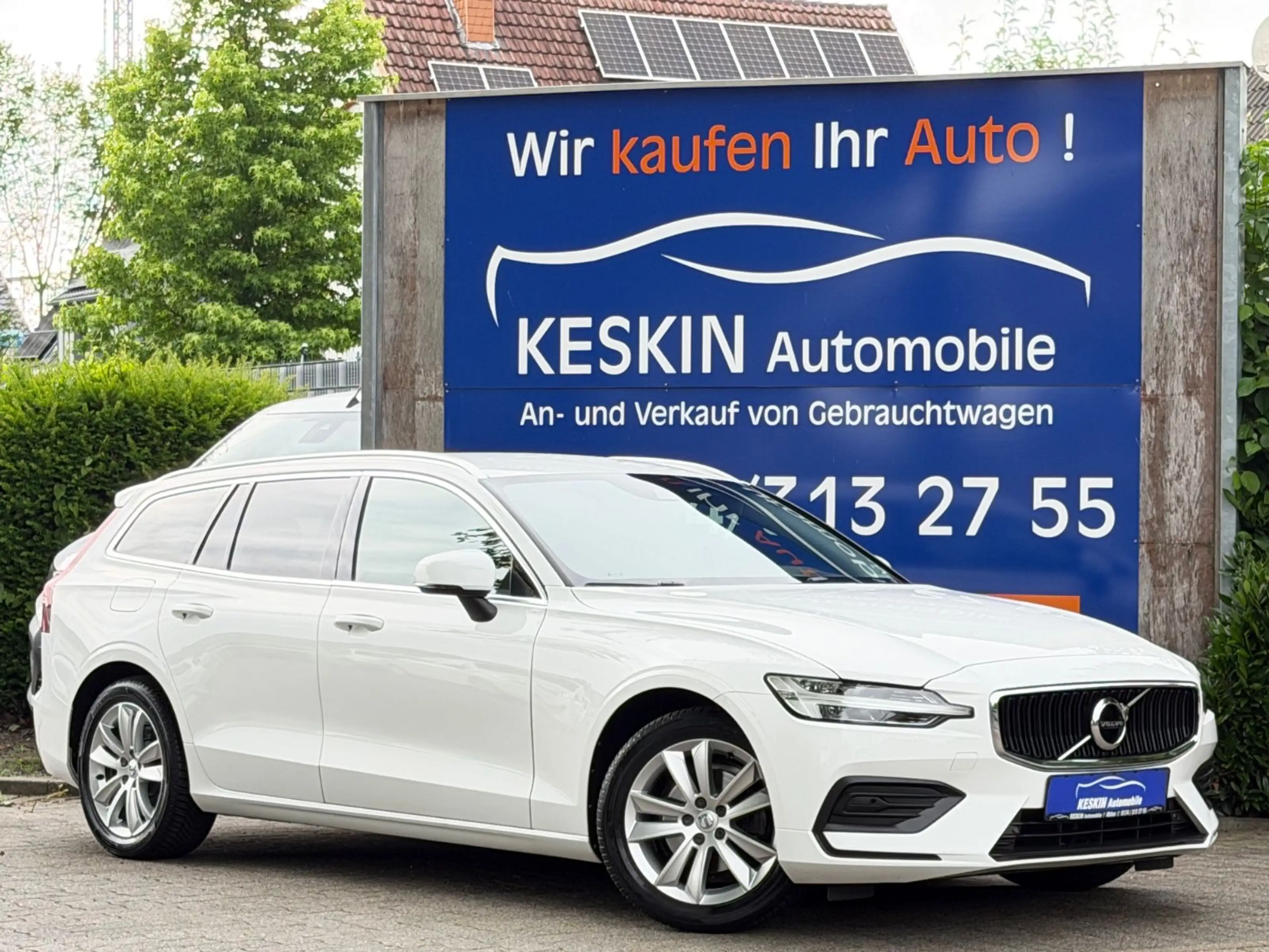 Volvo V60 Kombi Momentum Pro*AUTOMATIK*LED*NAVI*AHK* — photo 3