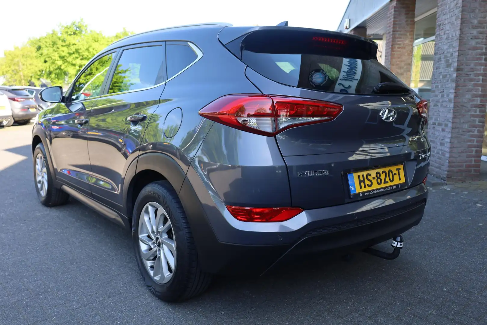 Hyundai TUCSON 1.6 GDi Comfort CAMERA TREKHAAK 4xSTOELVERWARMING Grau - 2
