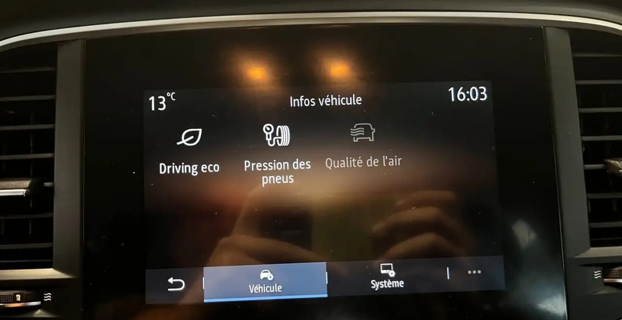 Renault Megane Berline — photo 19