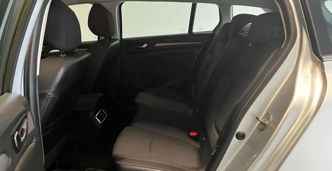 Renault Megane Berline — photo 5