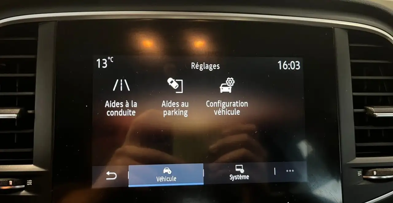 Renault Megane Berline — photo 18