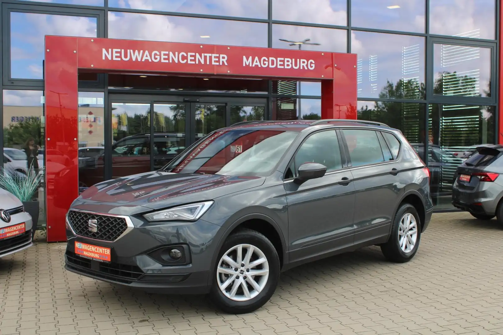 SEAT Tarraco 2.0 TDI STYLE*7-SITZER*NAVI*ACC*PDC*LED*VC Grau - 1