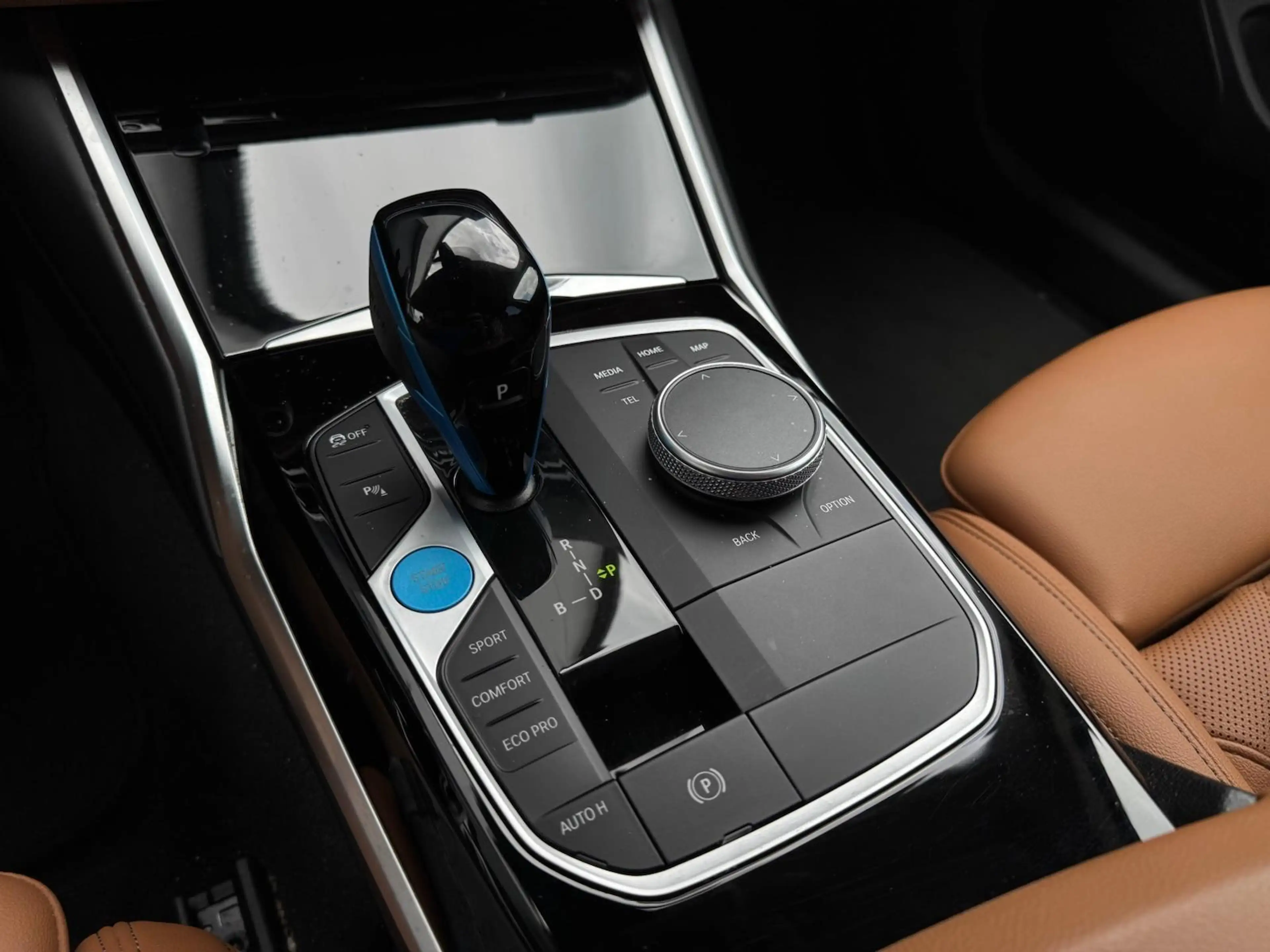 BMW i4 eDrive40 High Executive 84 kWh | Leder | Camera | — photo 14