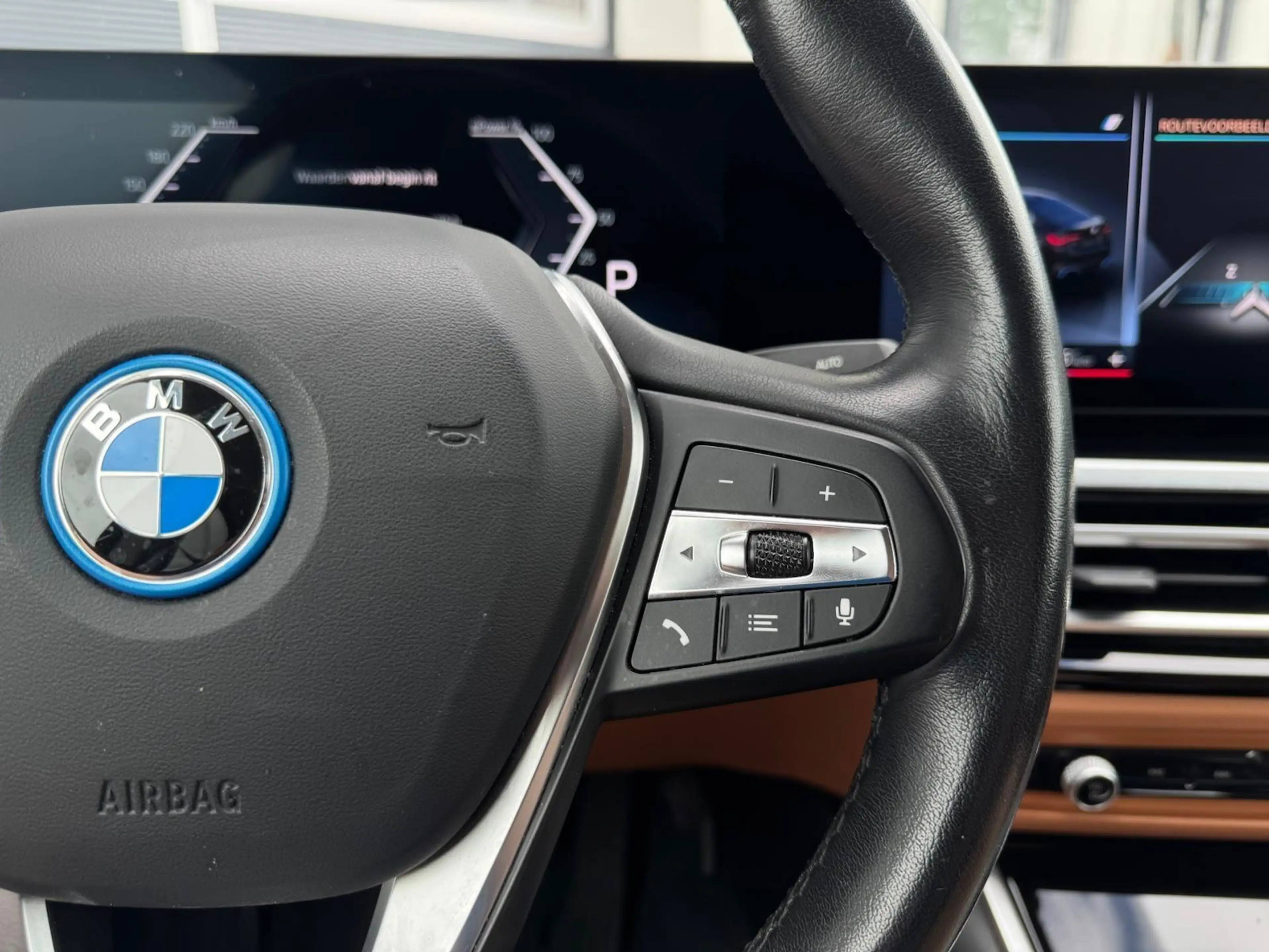 BMW i4 eDrive40 High Executive 84 kWh | Leder | Camera | — photo 13