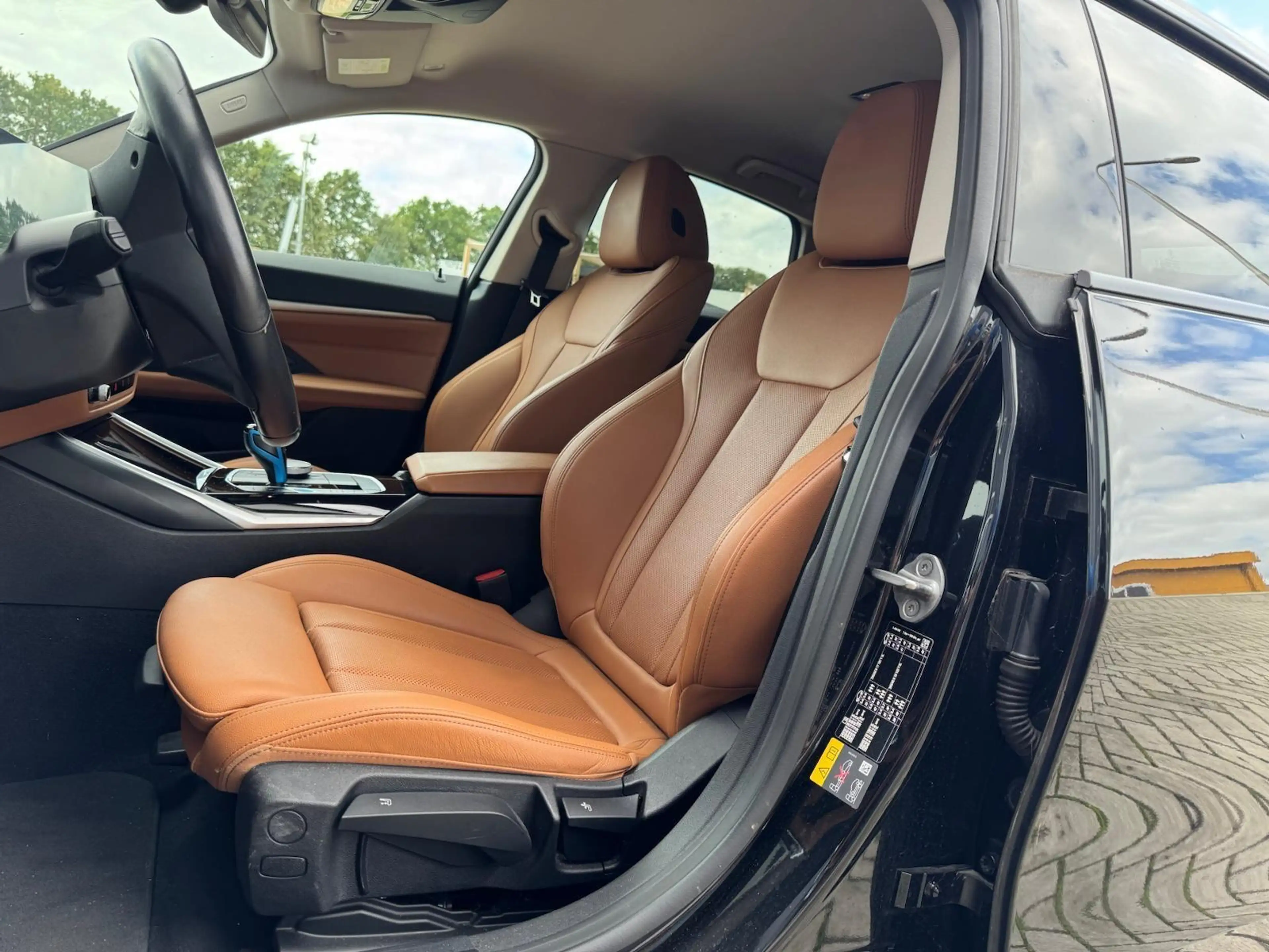 BMW i4 eDrive40 High Executive 84 kWh | Leder | Camera | — photo 6
