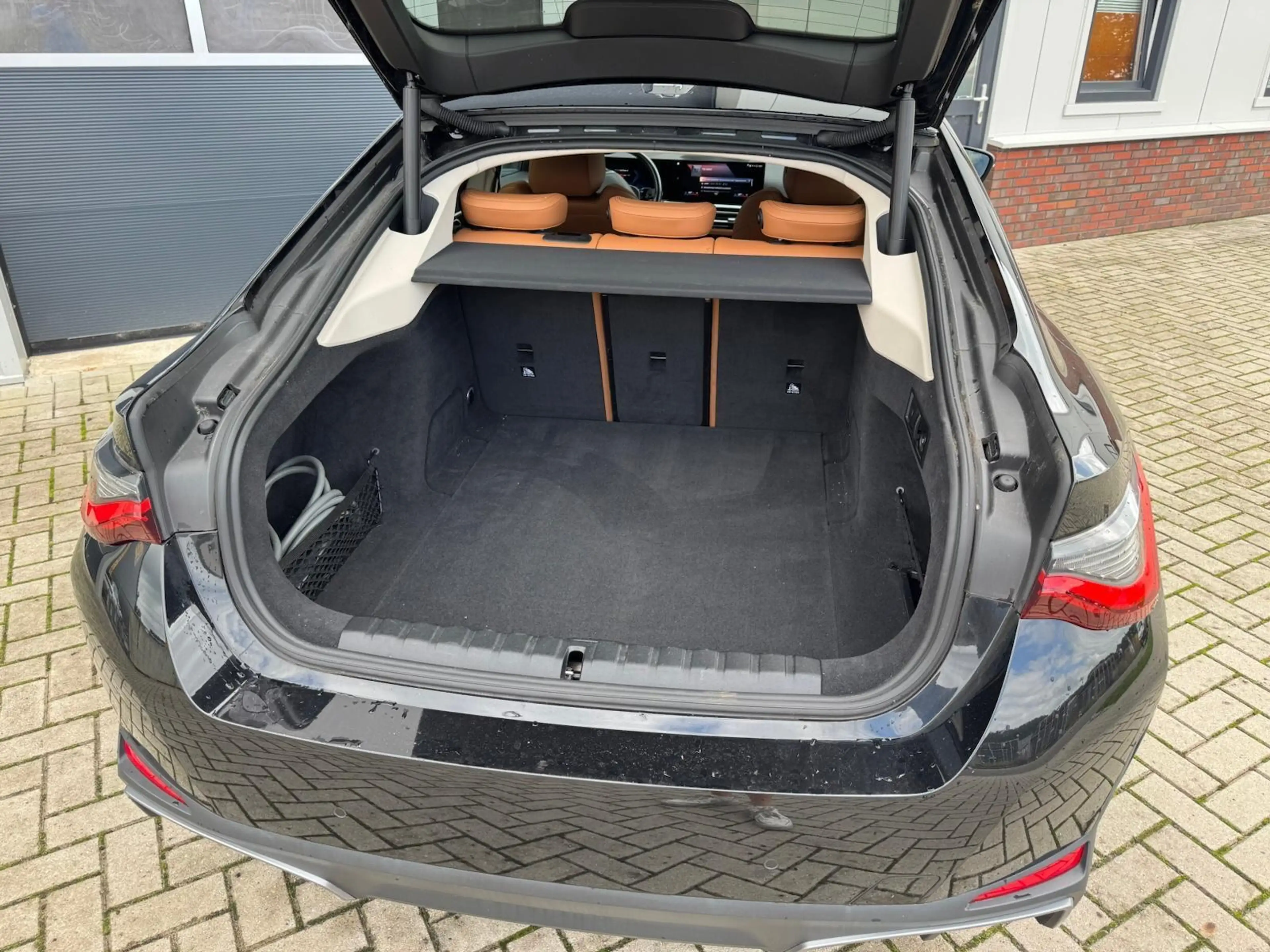 BMW i4 eDrive40 High Executive 84 kWh | Leder | Camera | — photo 8