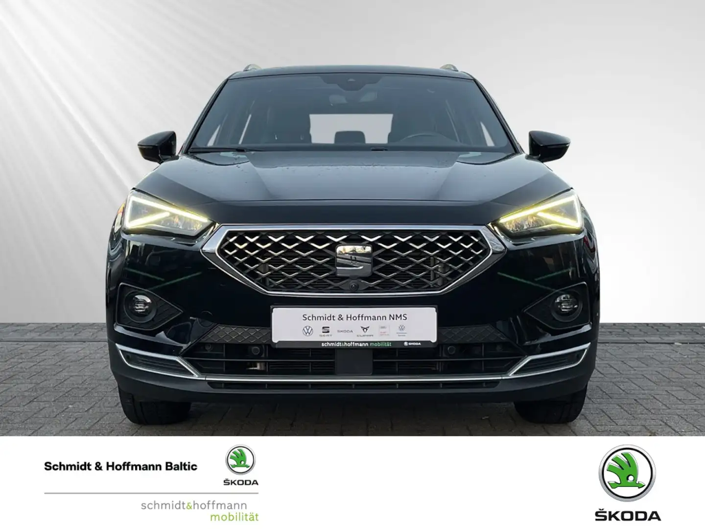 SEAT Tarraco Xcellence 4Drive Klima Navi Leder Einparkhilfe Schwarz - 2
