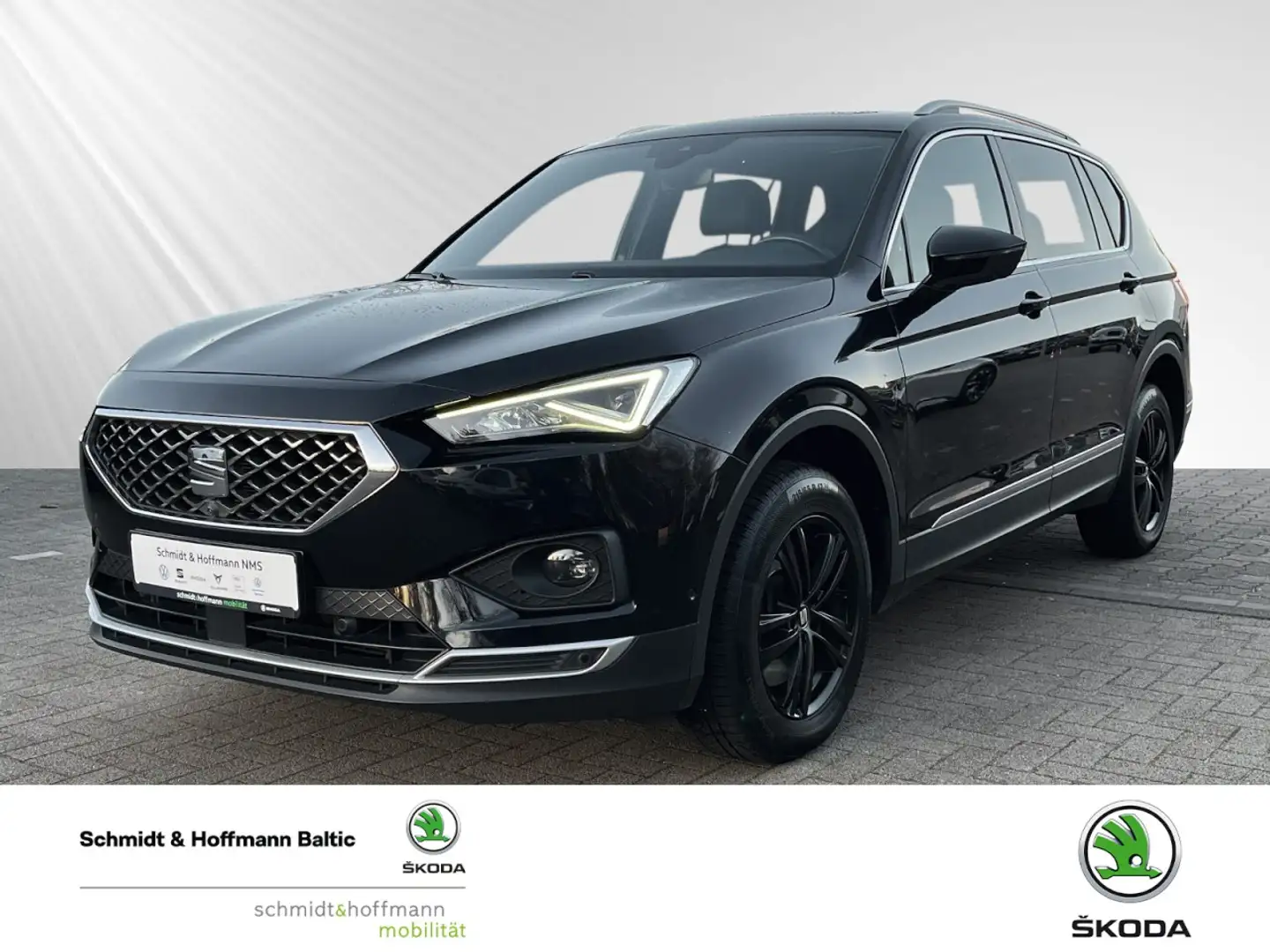 SEAT Tarraco Xcellence 4Drive Klima Navi Leder Einparkhilfe Schwarz - 1