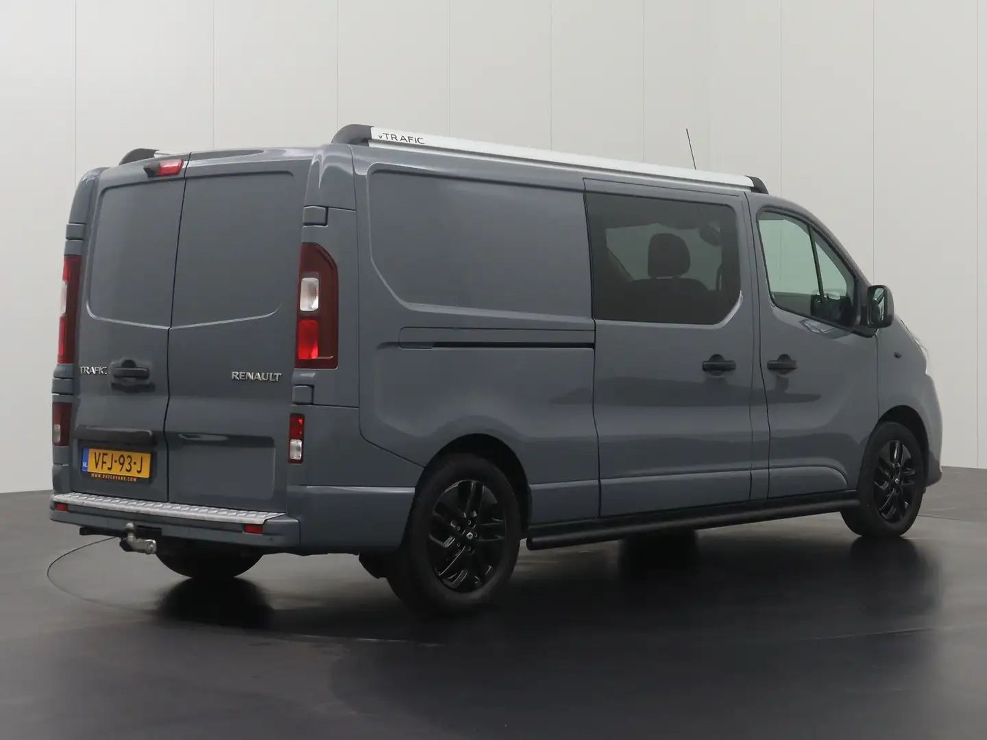 Renault Trafic 2.0DCi 145Pk Lang Dubbele Cabine Edition | Camera Grijs - 2