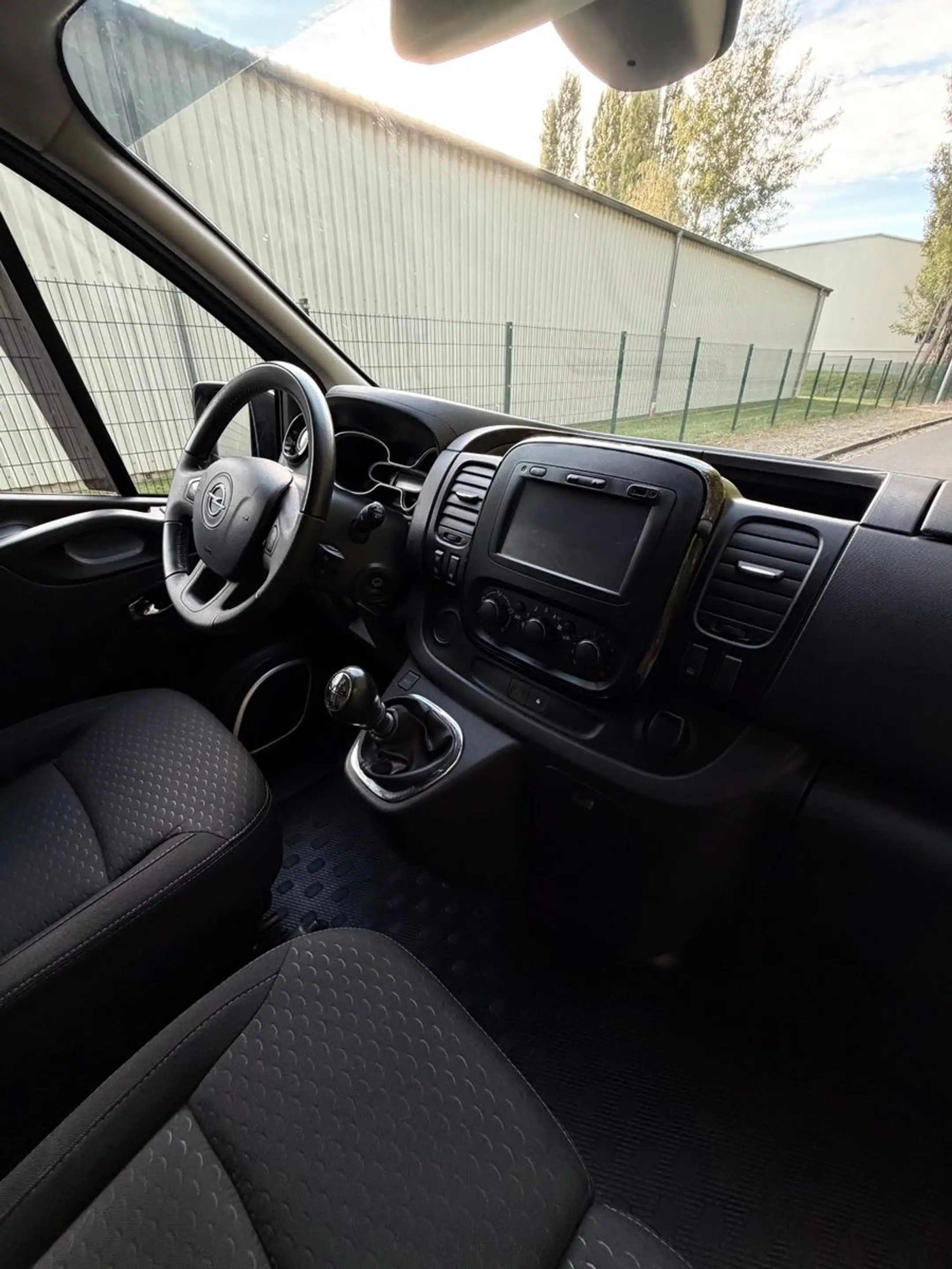 Opel Vivaro B Kombi L2H1  2,9t Tempomat Klima Navi — photo 15
