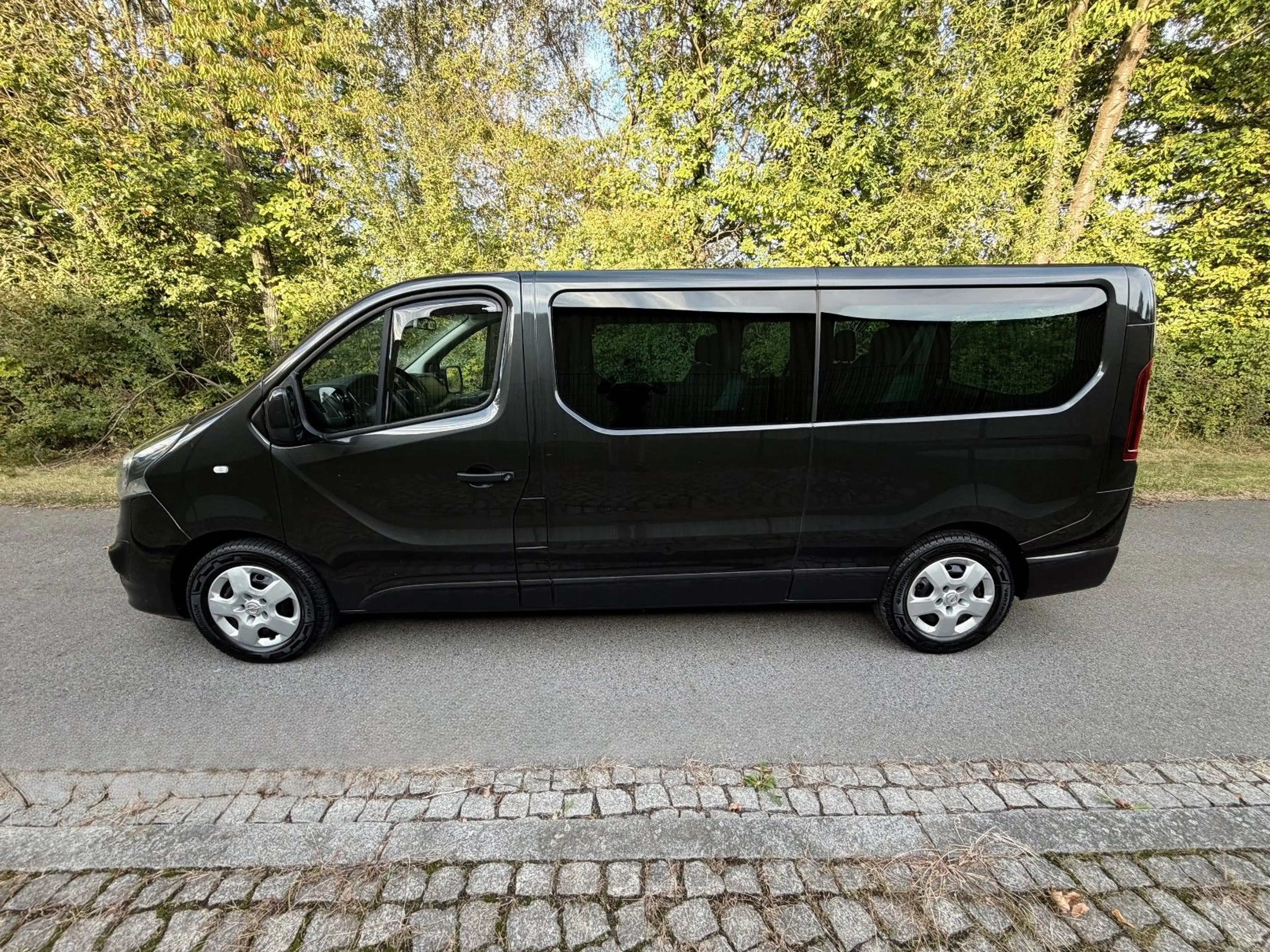 Opel Vivaro B Kombi L2H1  2,9t Tempomat Klima Navi — photo 8