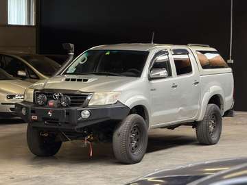 2.5 D-4D 4WD SRX Atacama / Véhicule Belge / Carnet