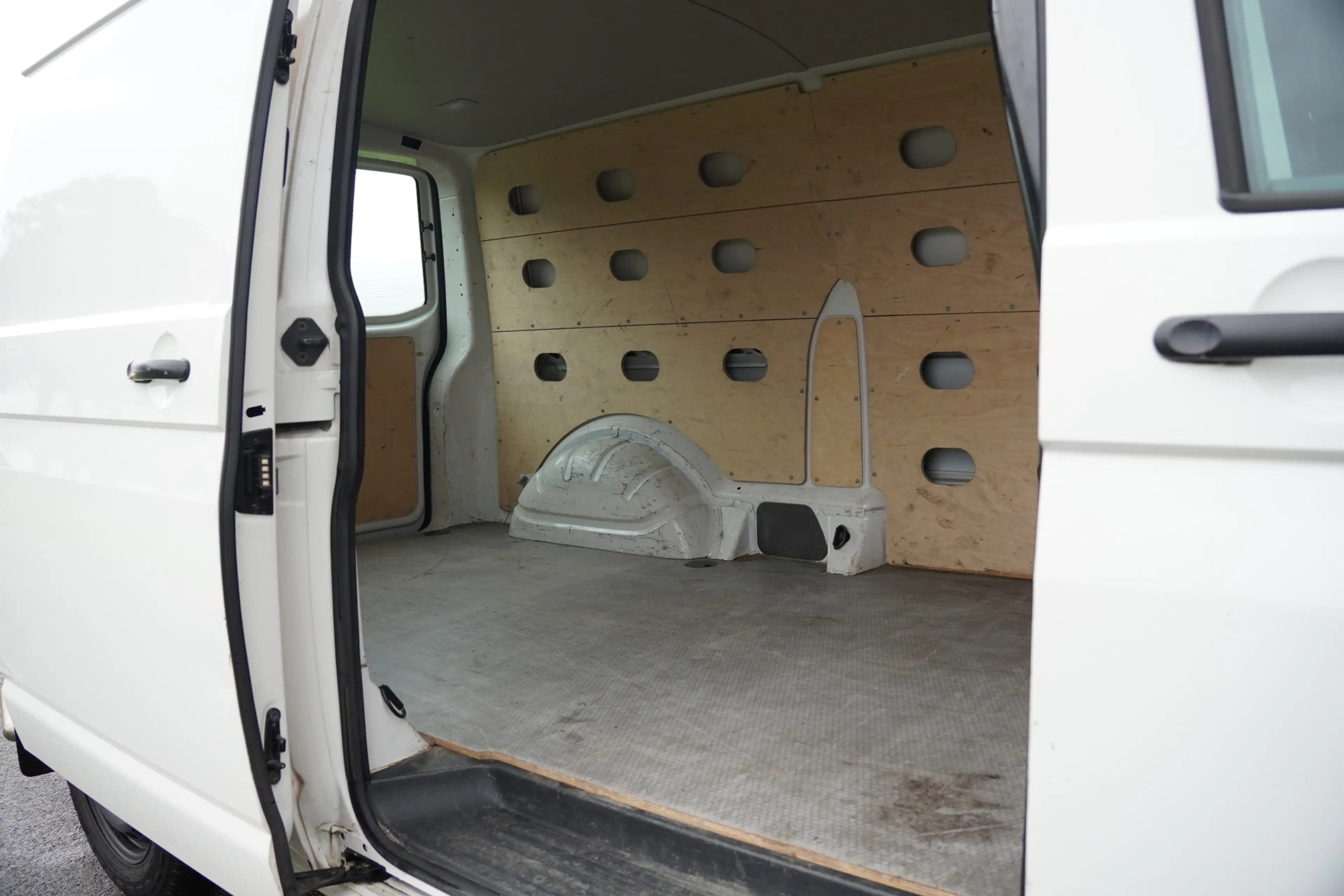Volkswagen T6.1 Transporter 2.0 TDI L2H1 28 Comfortline / 3 persoons / Airco / — photo 7