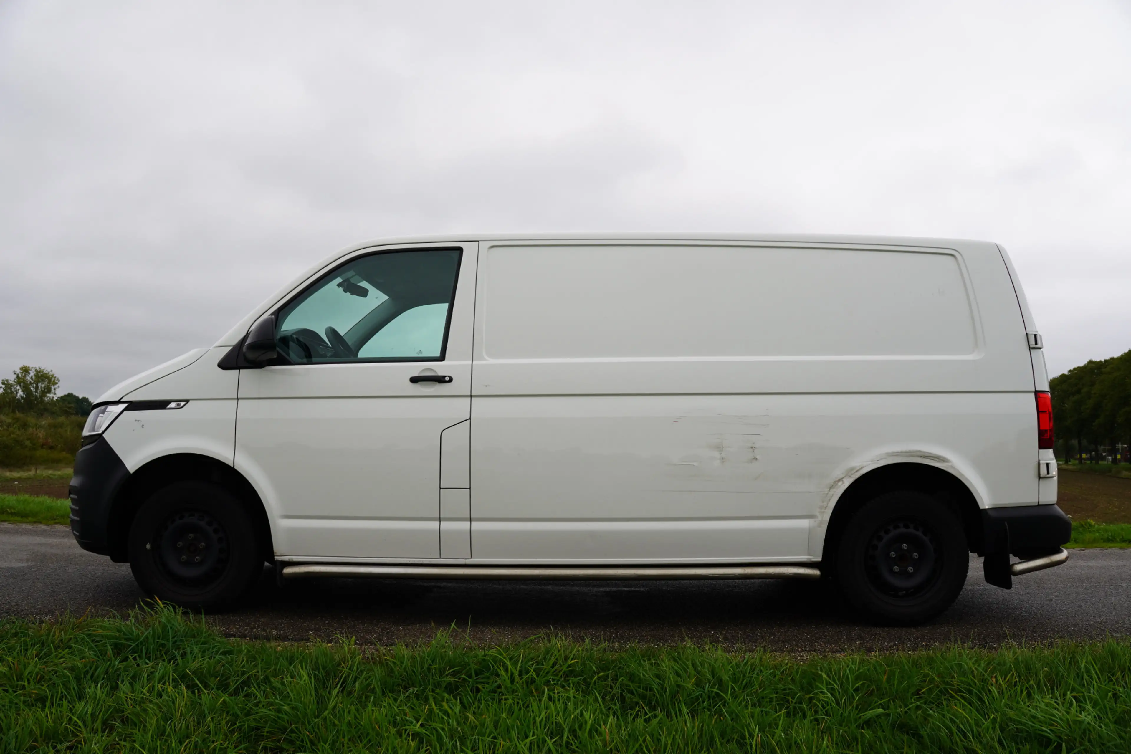 Volkswagen T6.1 Transporter 2.0 TDI L2H1 28 Comfortline / 3 persoons / Airco / — photo 13