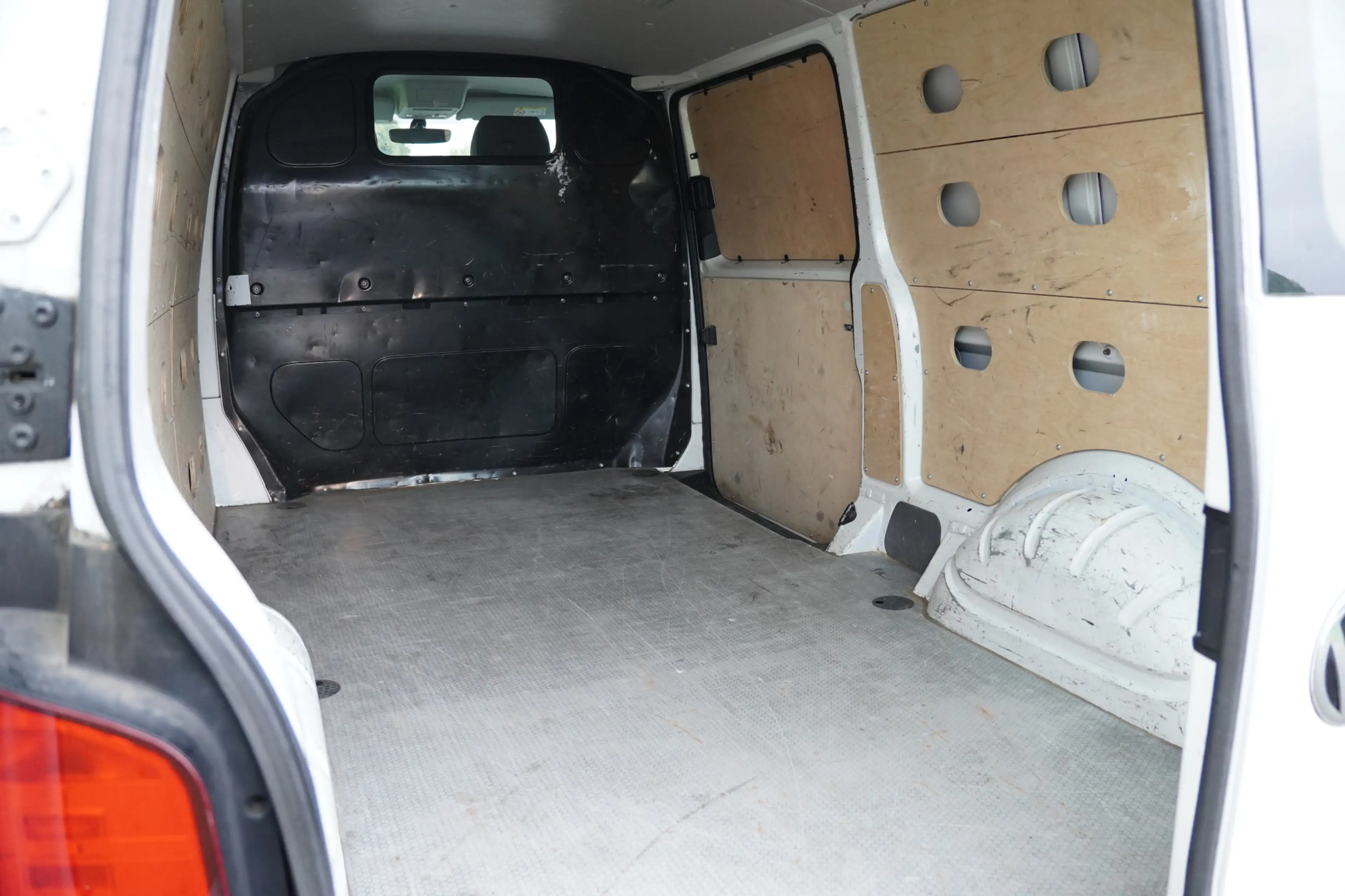 Volkswagen T6.1 Transporter 2.0 TDI L2H1 28 Comfortline / 3 persoons / Airco / — photo 11