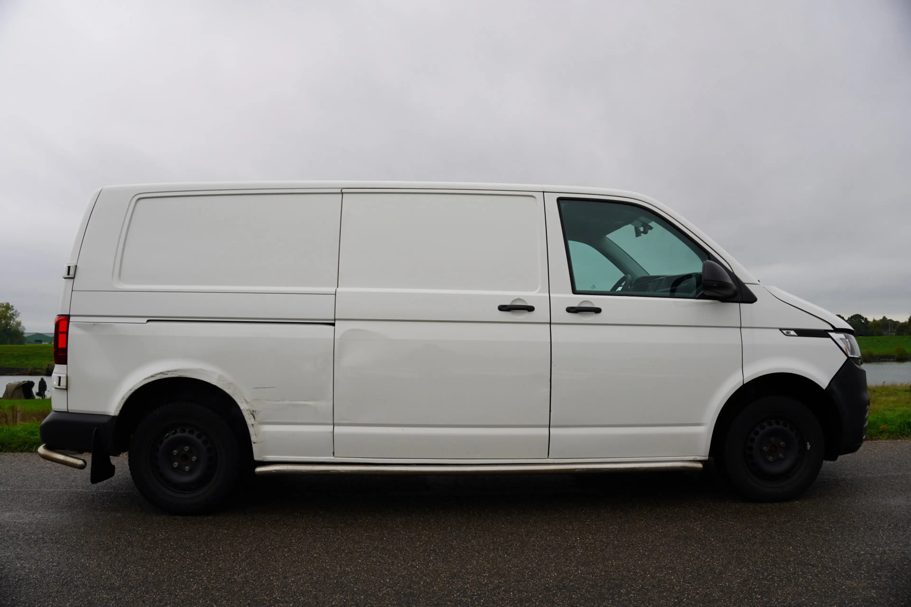 Volkswagen T6.1 Transporter 2.0 TDI L2H1 28 Comfortline / 3 persoons / Airco / — photo 5