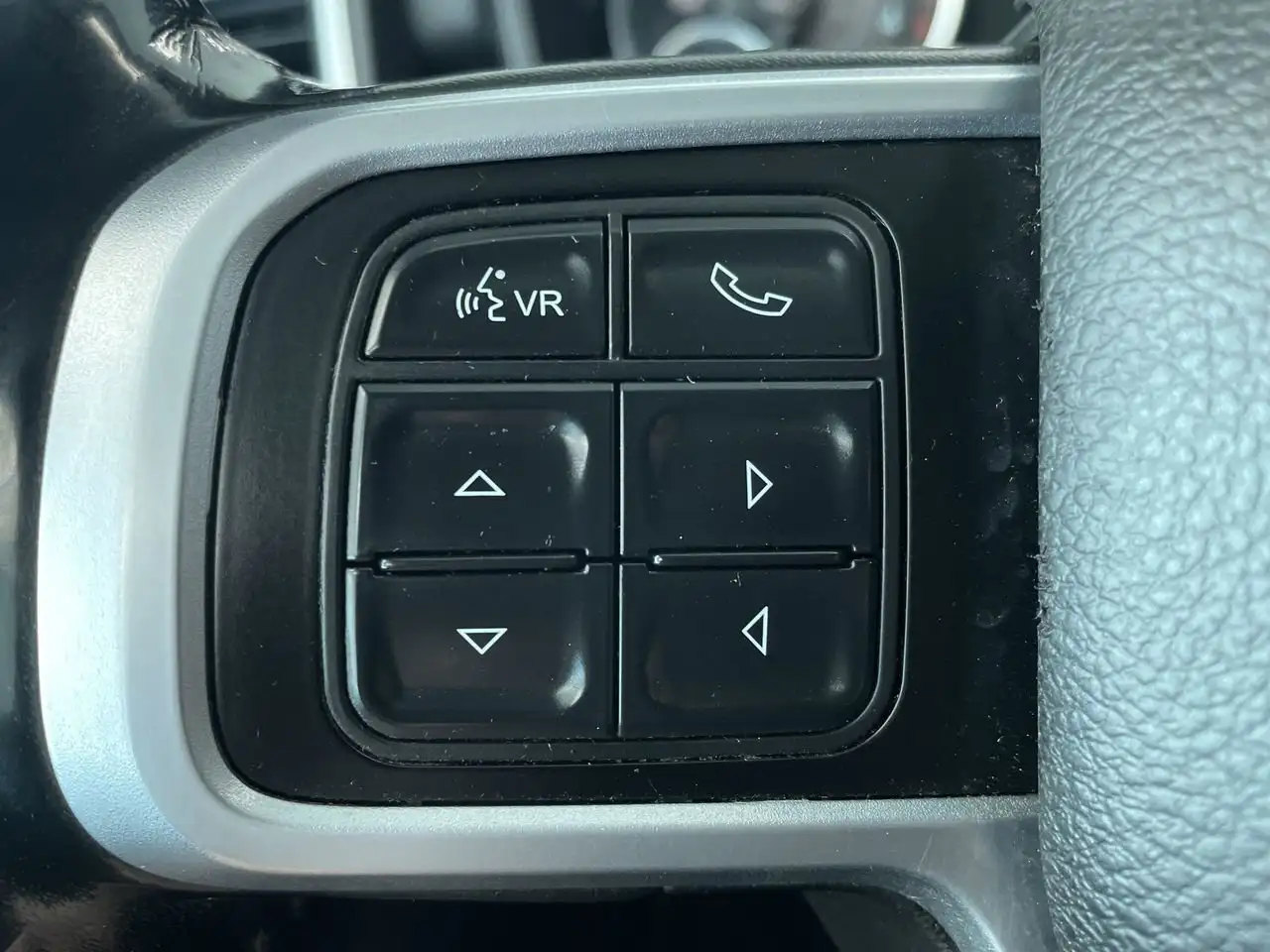 RAM 3500 снимка RAM 3500