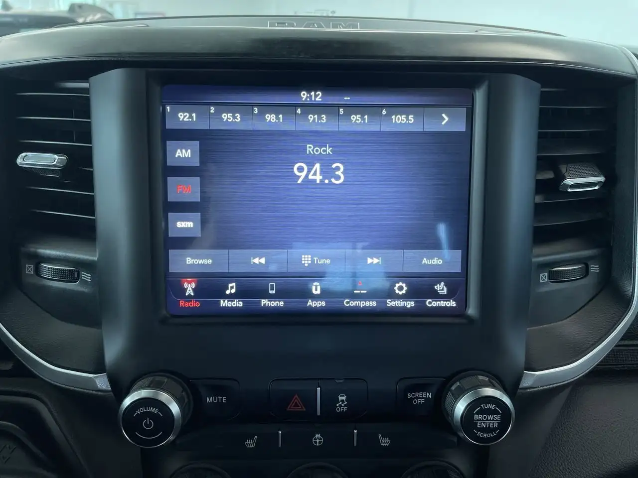 RAM 3500 снимка RAM 3500