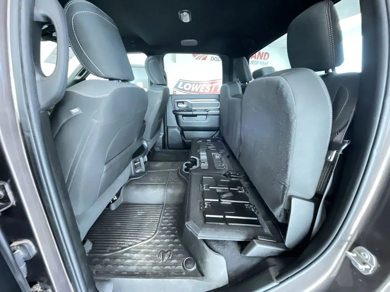 RAM 3500 снимка RAM 3500
