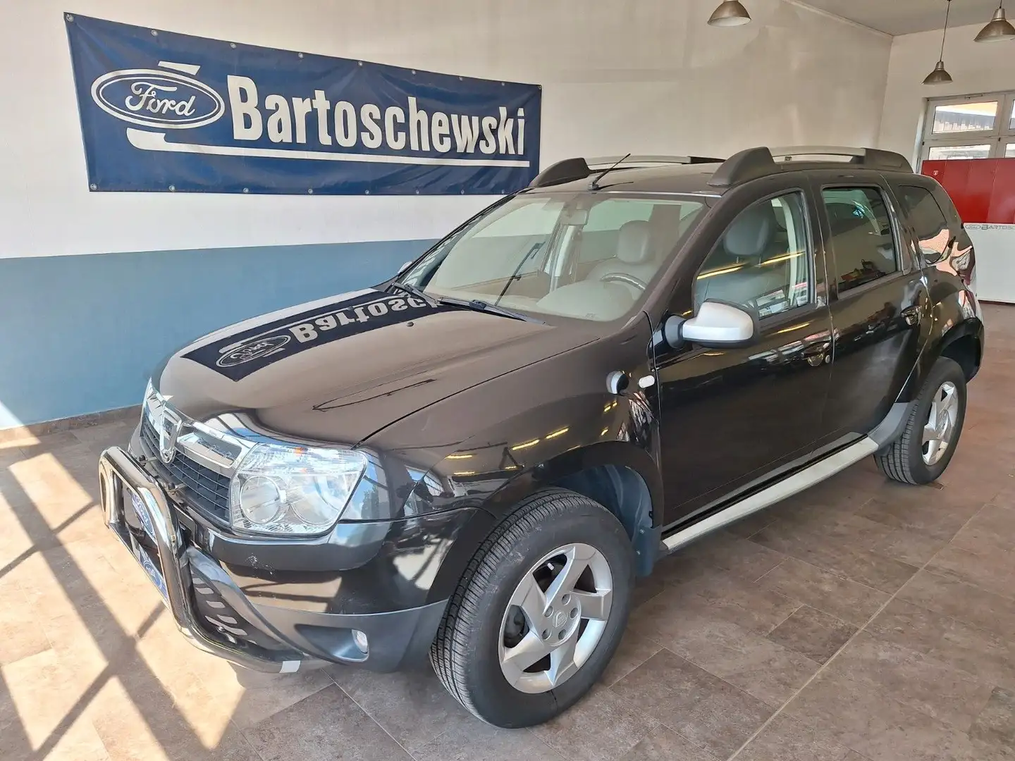 Dacia Duster I Prestige 4x2 Fekete - 1